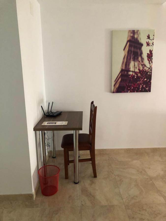 Apartamentos Turisticos Arquimedes Melilla Exterior foto